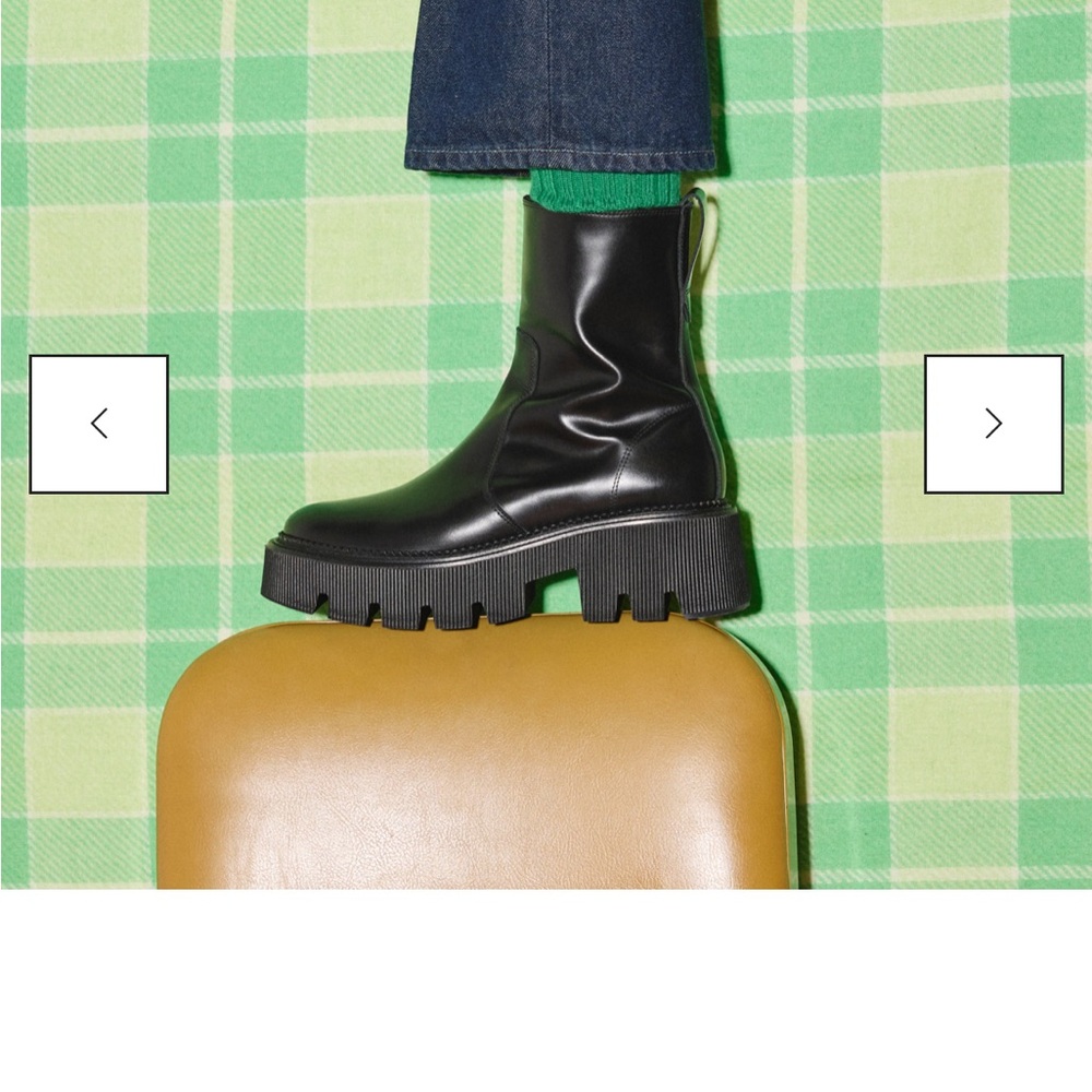 Freda Salvador Darla Lug Sole Chelsea Boots